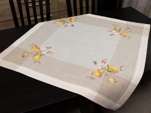 Serweta wielkanocna "Kurczaki na lnie" 85x85