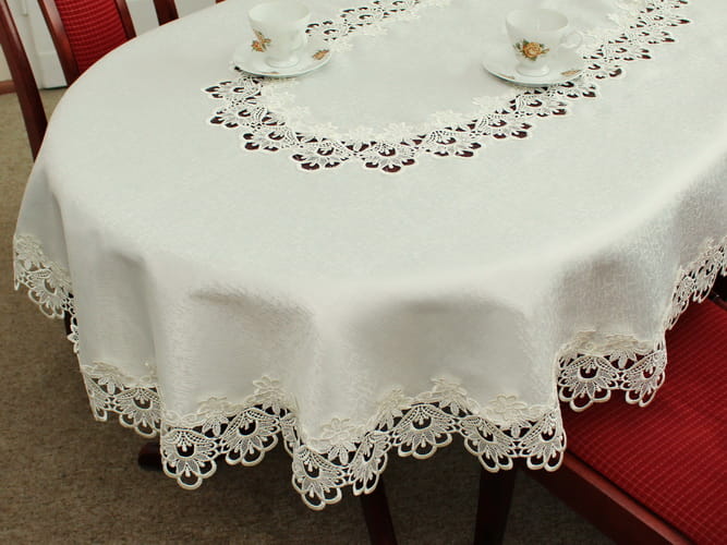 Obrus z gipiurą "Hania" owal ekri