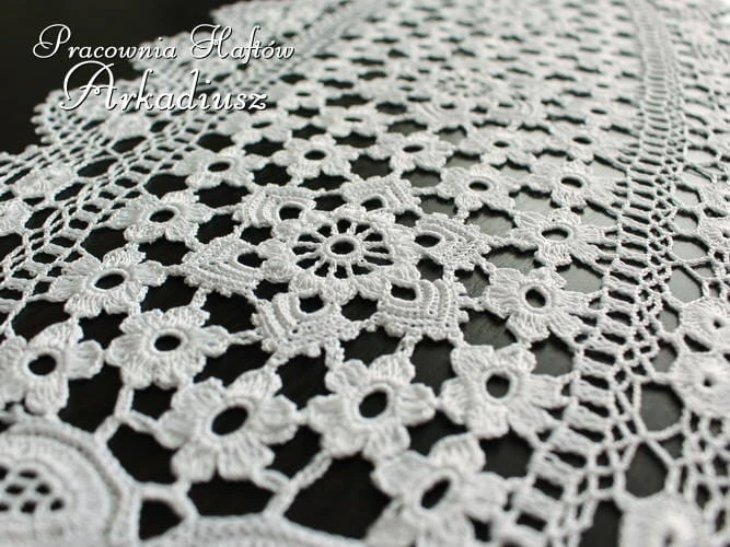 Mały bieżnik koniakowski biały